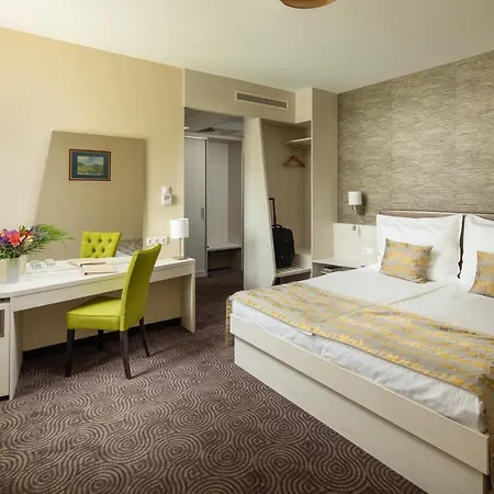 Kehida Termal & 4* Kehidakustány