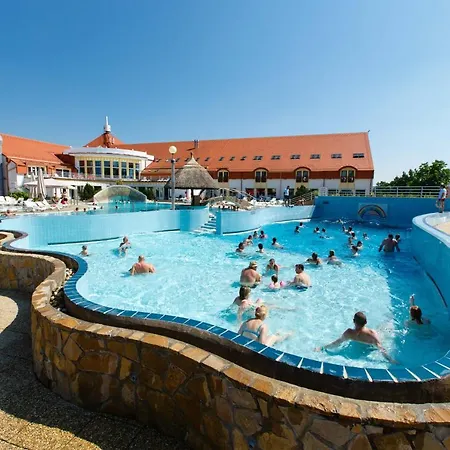 Hotell Kehida Termal & 4*