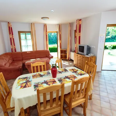 Hotell Kehida Termal & Kehidakustány