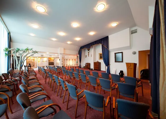 Kehida Termal & ケヒダクスタニー